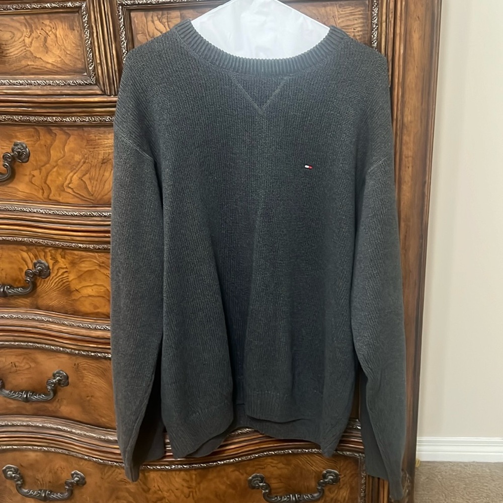 Men’s sweater